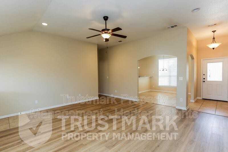 401 W Libra Dr - Photo 4 of 24
