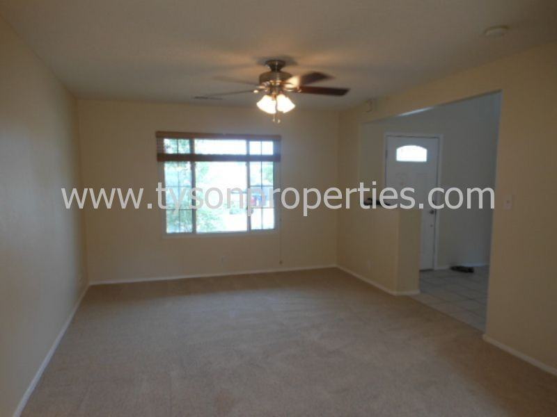 10520 Pisa Dr NW - Photo 3 of 32