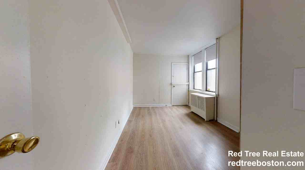 1137 Commonwealth Ave #5 - Photo 6 of 13