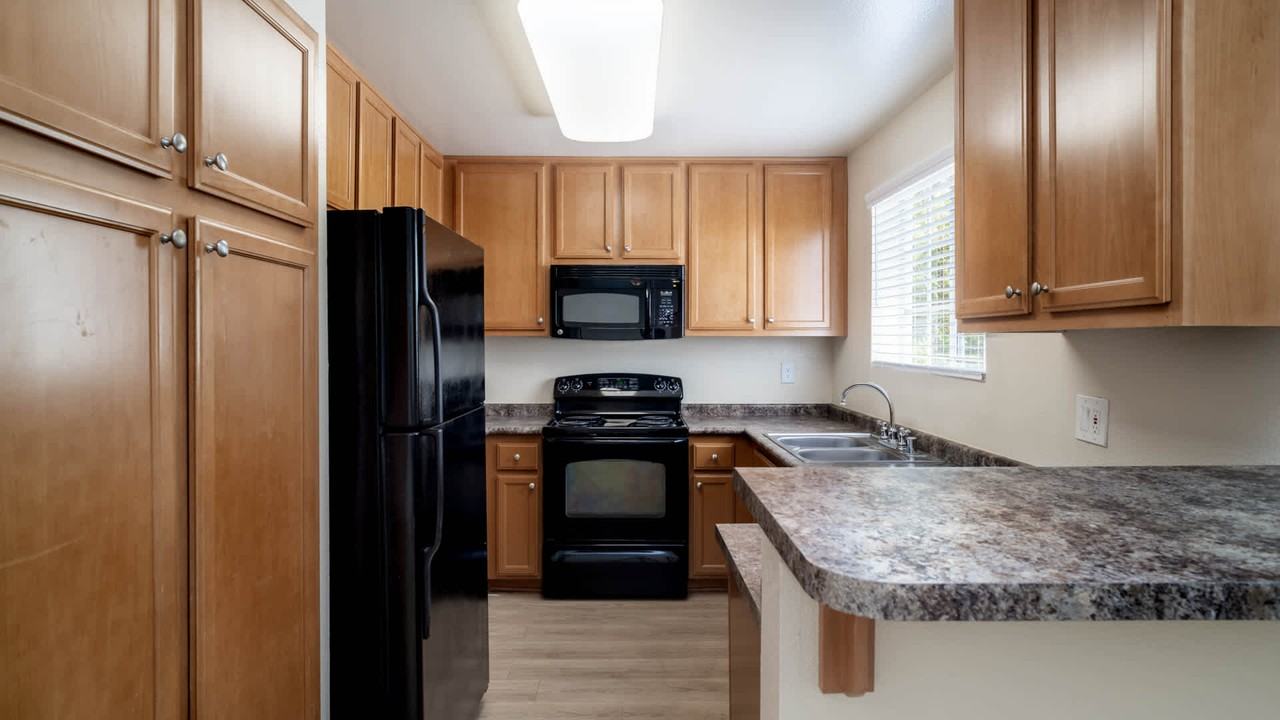 Deerwood - Photo 7 of 50