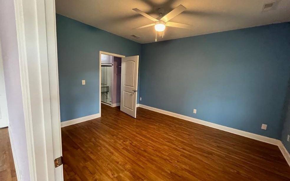 338 Riverwalk Cir - Photo 3 of 5