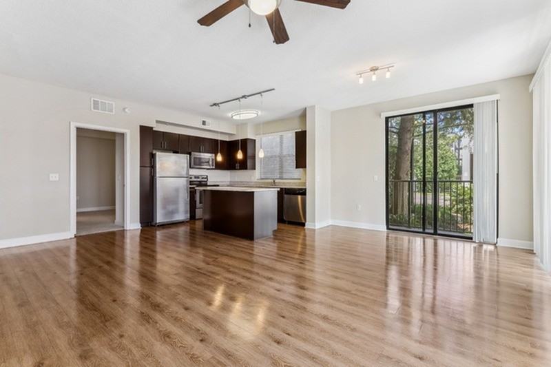 Lantower Westshore - Photo 6 of 42