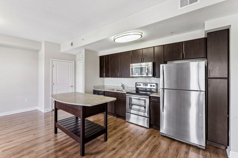 Lantower Westshore - Photo 7 of 42