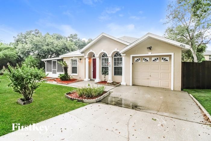 2826 Redbud Ct - Photo 2 of 15