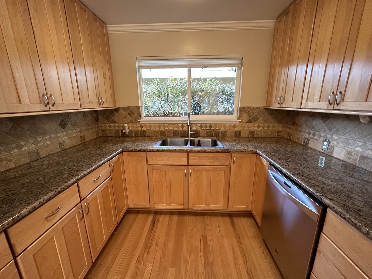 1014 Jones Ct #NA - Photo 2 of 16