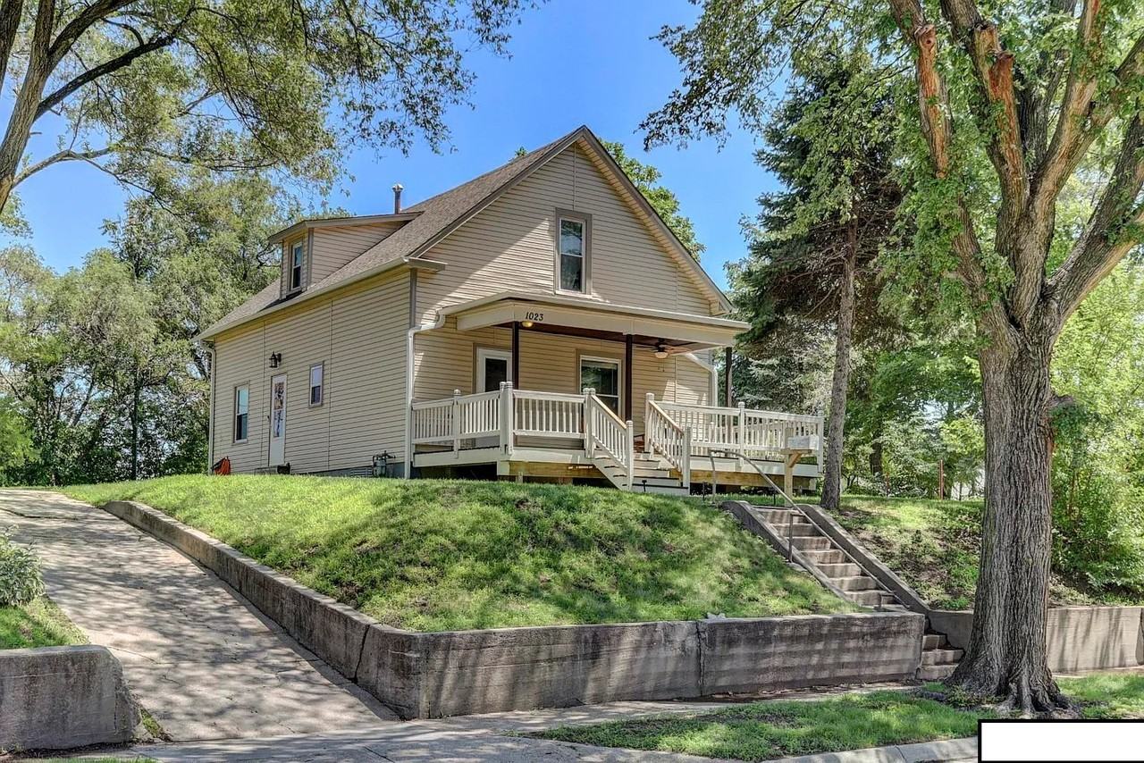 1023 S 41st St #NA - Photo 3 of 23