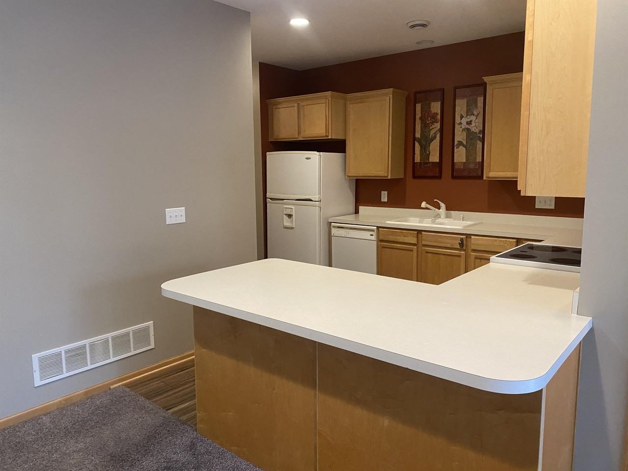 6637 Lamplight Dr #1 - Photo 5 of 21