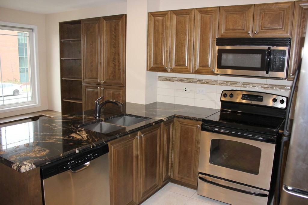 170 Den Haag Drive - Photo 2 of 13
