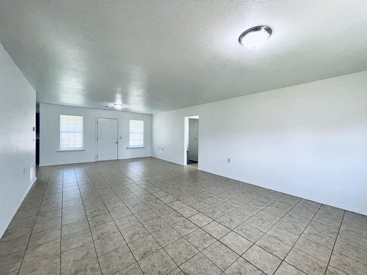 473817 E 1117 Rd #15 - Photo 2 of 9