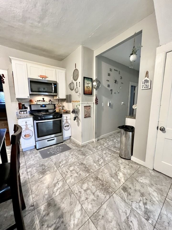 37 Church St #1 - Photo 3 of 14