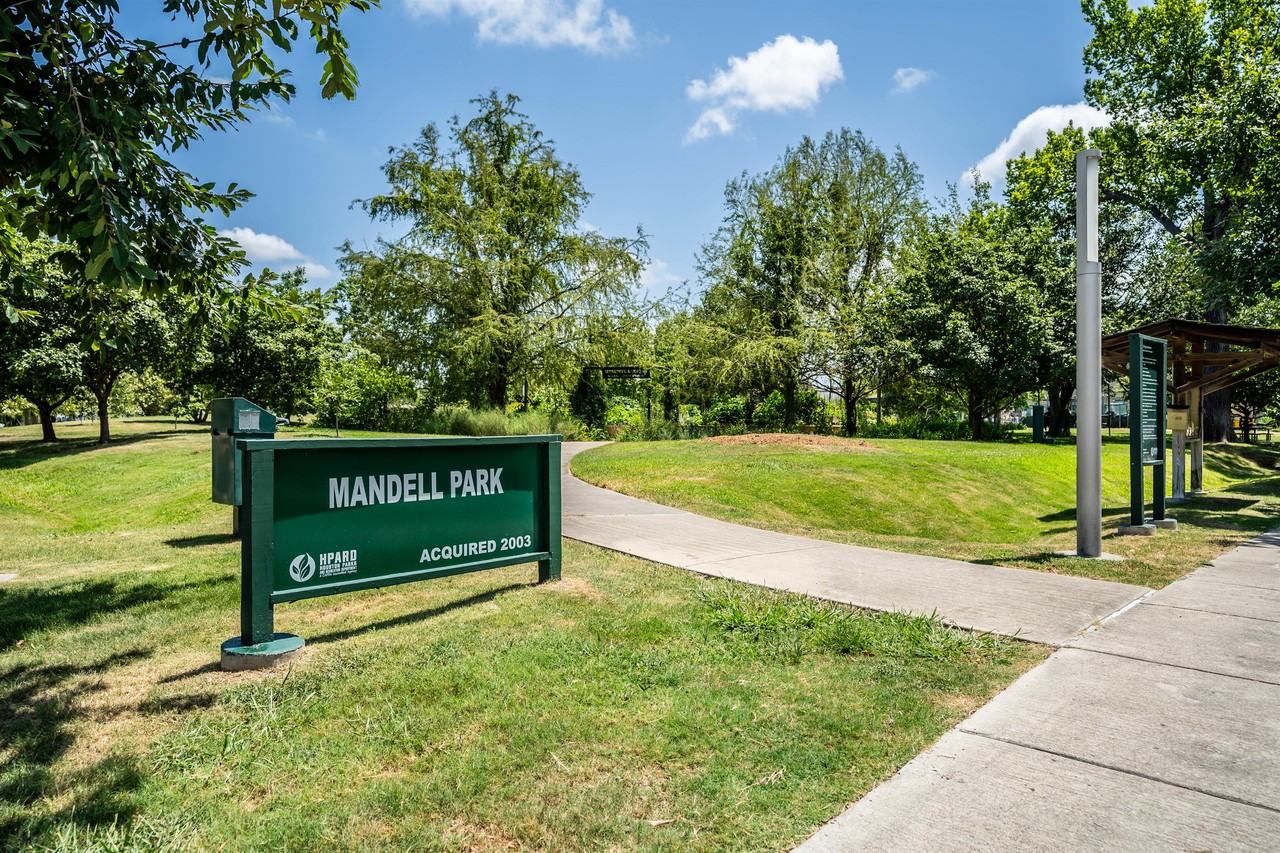 1602 Bonnie Brae St #12 - Photo 2 of 14