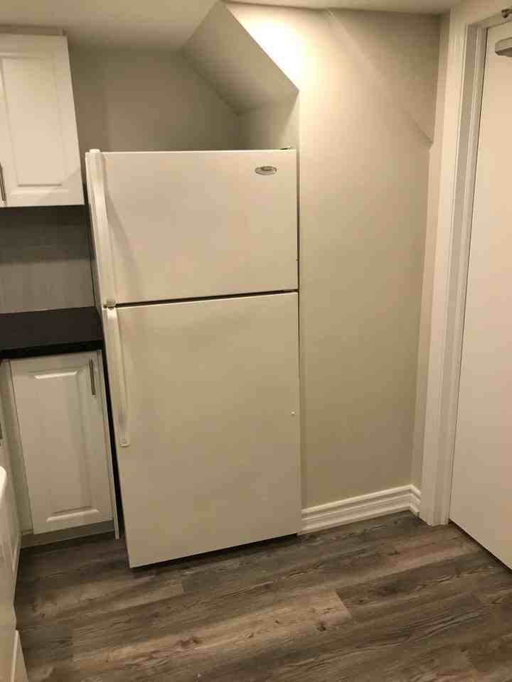 2 Stratton Ave #3 - Photo 6 of 10