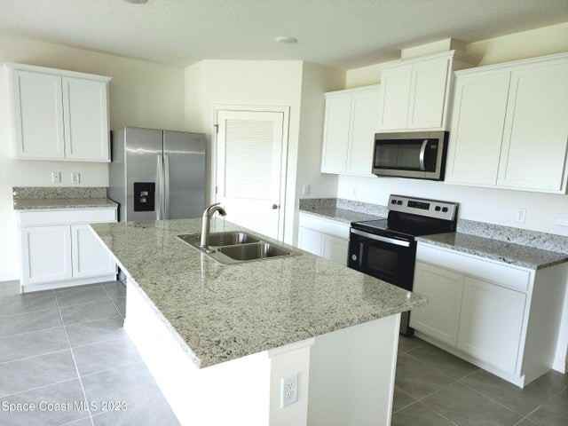 4925 Amasa Cir #1 - Photo 2 of 20