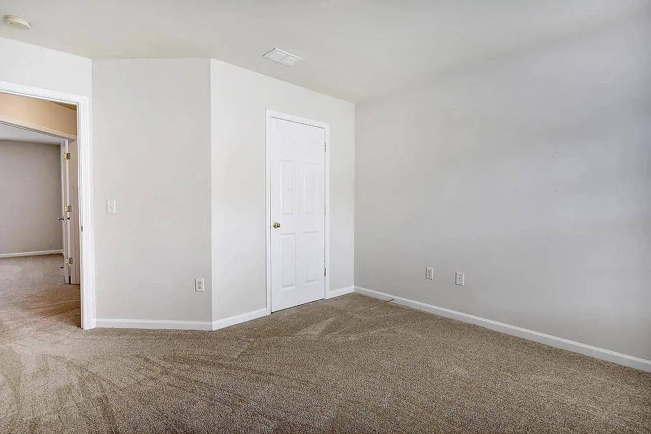 126 Jordan Crest Ct #1 - Photo 5 of 21