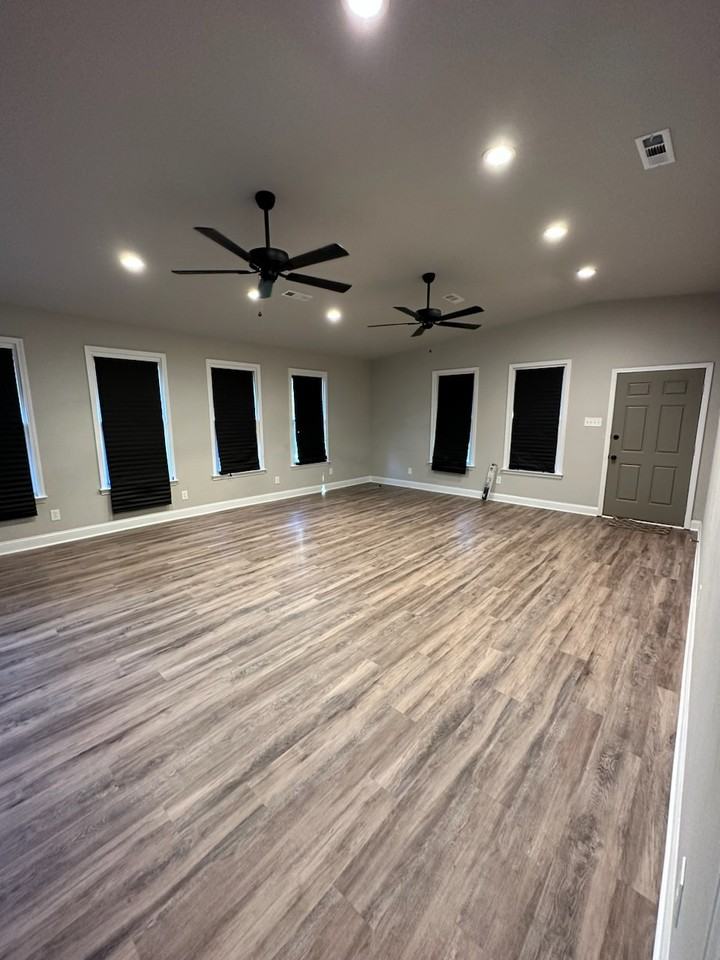 51 Fisher Dr #1 - Photo 3 of 14