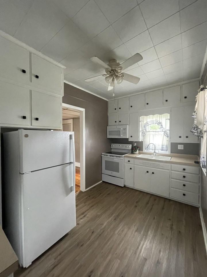 603 E Main St #1 - Photo 2 of 16