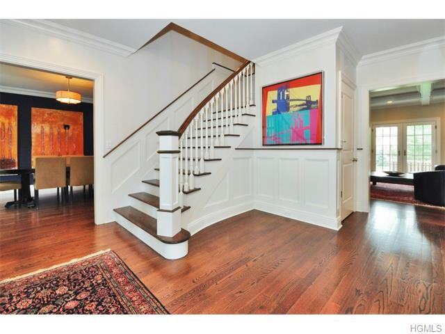 446 Park Ave - Photo 2 of 30