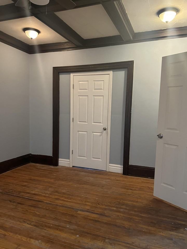 119 Hobart St #1 - Photo 5 of 14