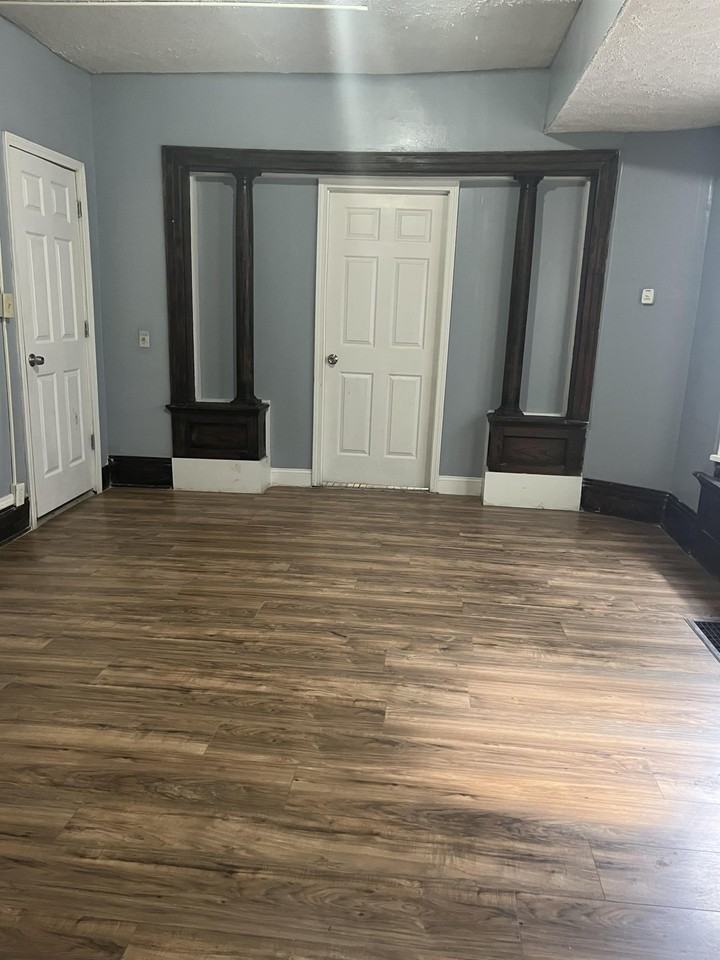 119 Hobart St #1 - Photo 7 of 14