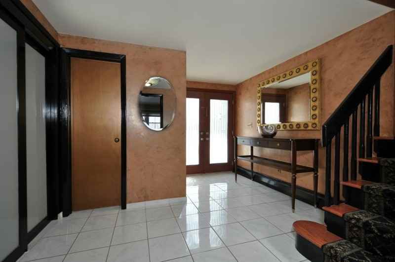 24 Cottage Ln - Photo 2 of 24