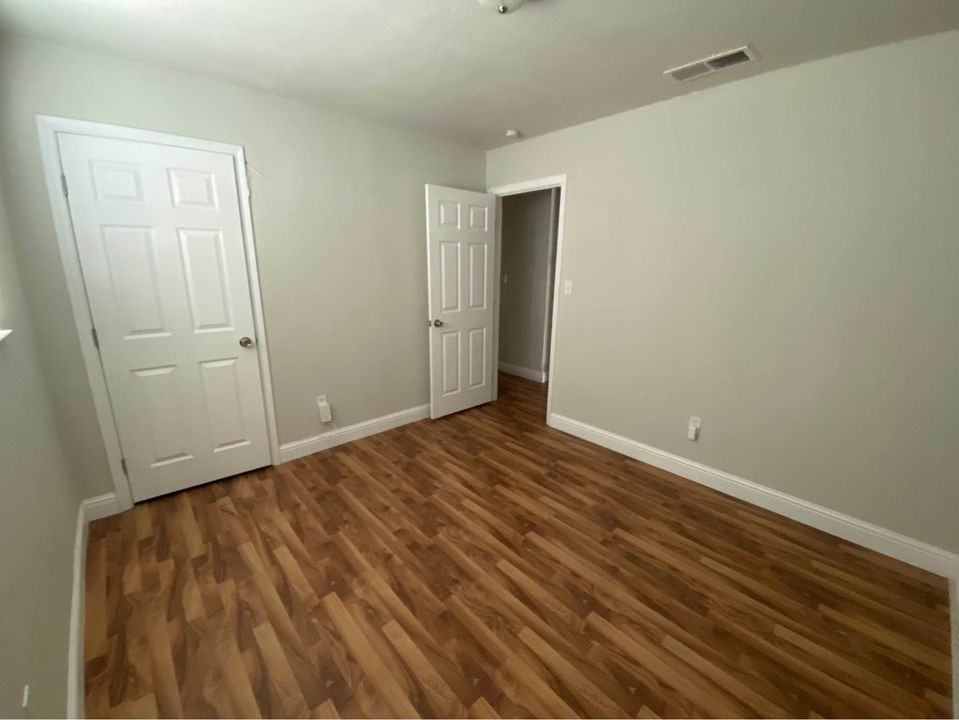 131 Sconce Way - Photo 2 of 7