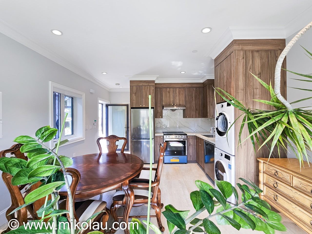 1332 West 58th Avenue - Photo 2 of 12