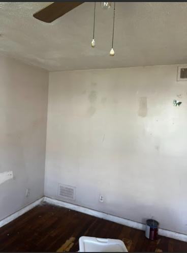 20 Blackmore St - Photo 7 of 11