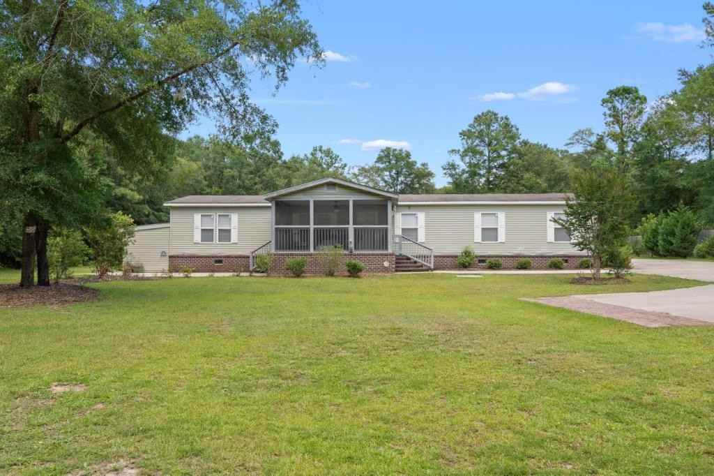 562 Joe Frazier Rd - Photo 2 of 22