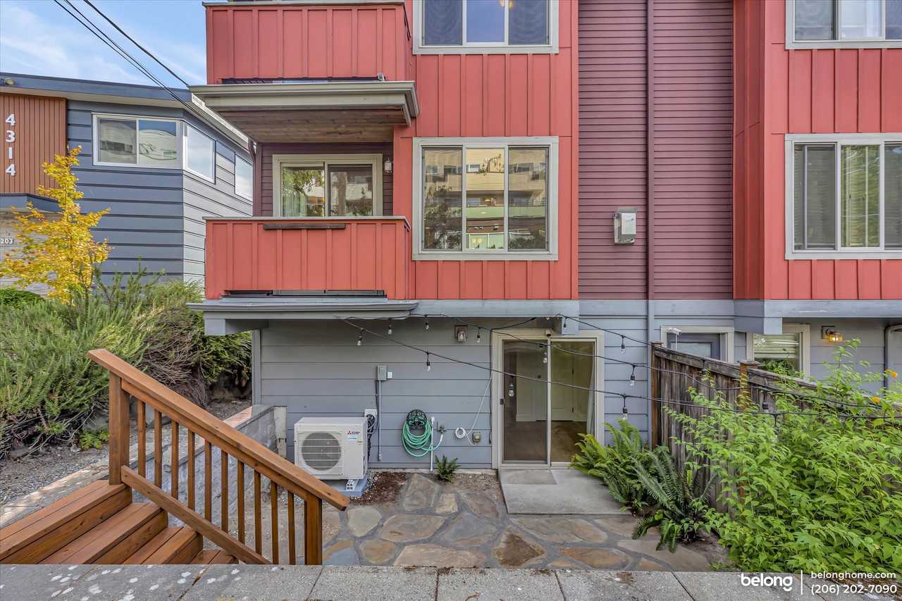 4306 Winslow Pl N #B - Photo 2 of 16