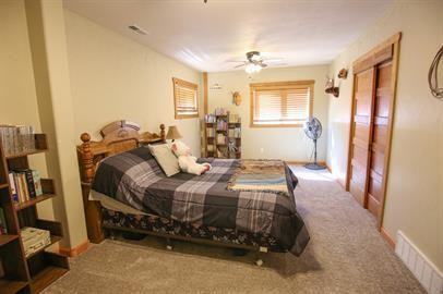 37 Sand Turn Ct - Photo 2 of 45