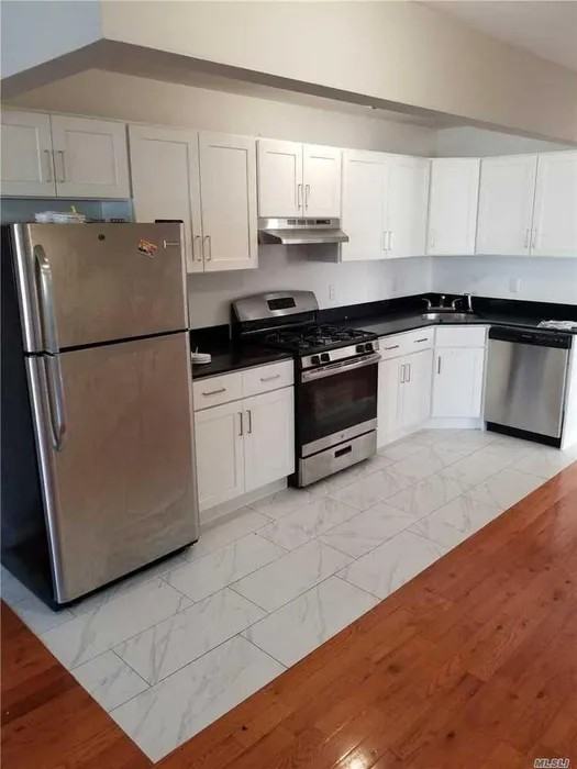 14736 Springfield Ln #1stFL - Photo 2 of 13