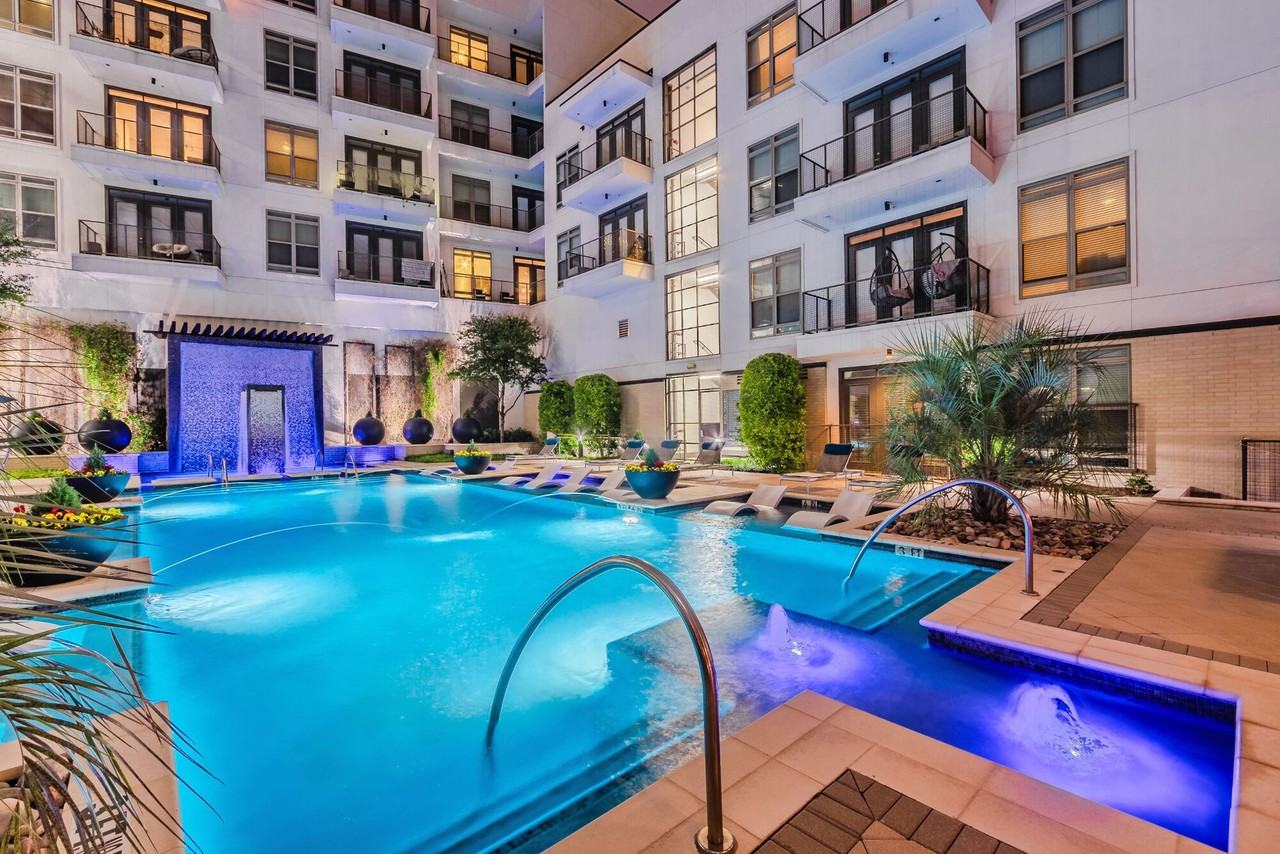 Anthem Cityline Apartments - Photo 2 of 38