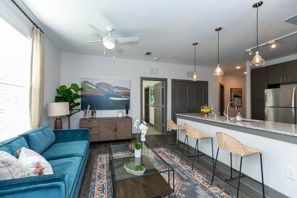 Gibson Flowery Branch Apartments - Photo 5 of 43