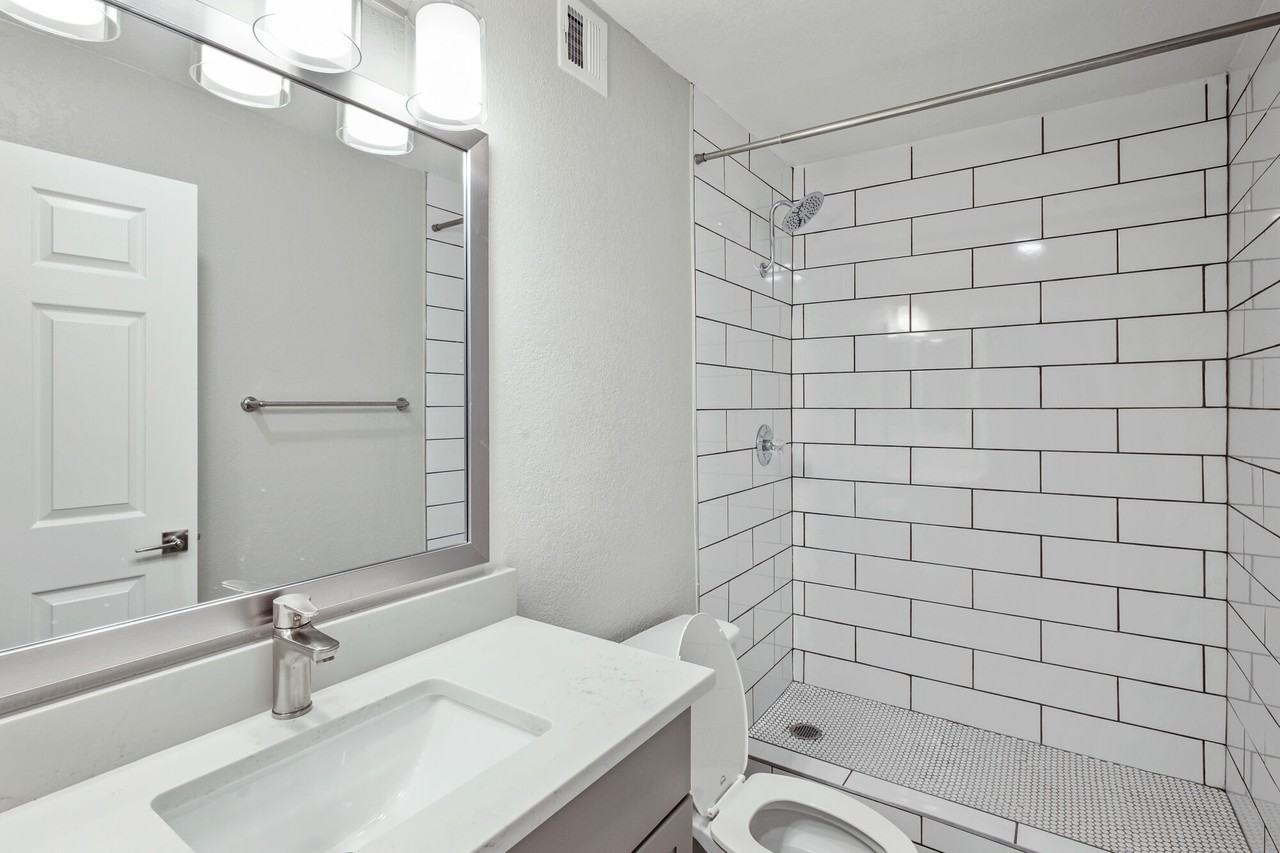 Clifton on 7th - Photo 6 of 33