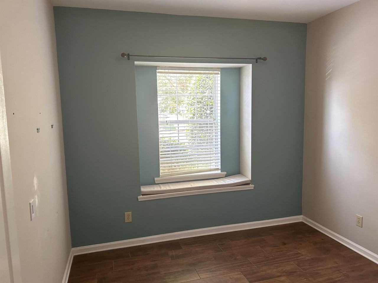 105 Brownsridge Ln #1 - Photo 6 of 20