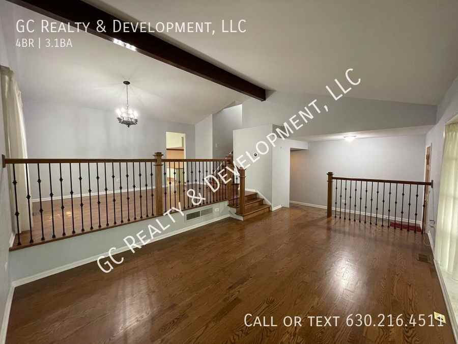 206 E Hackberry Dr - Photo 2 of 32