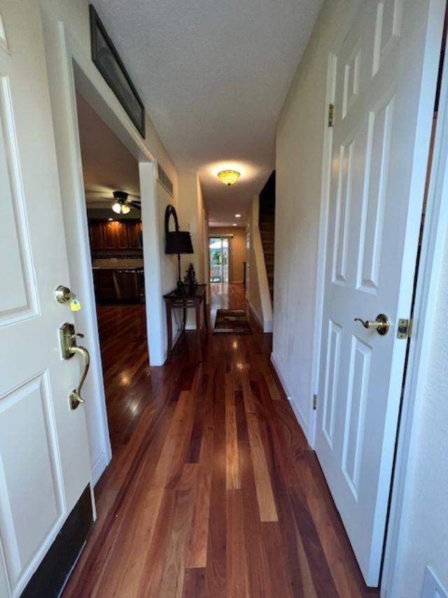 74 Bishop Dr - Photo 2 of 41