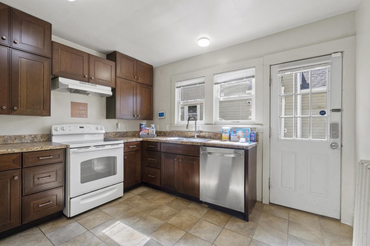 4611 Knox Road #1 - Photo 3 of 8