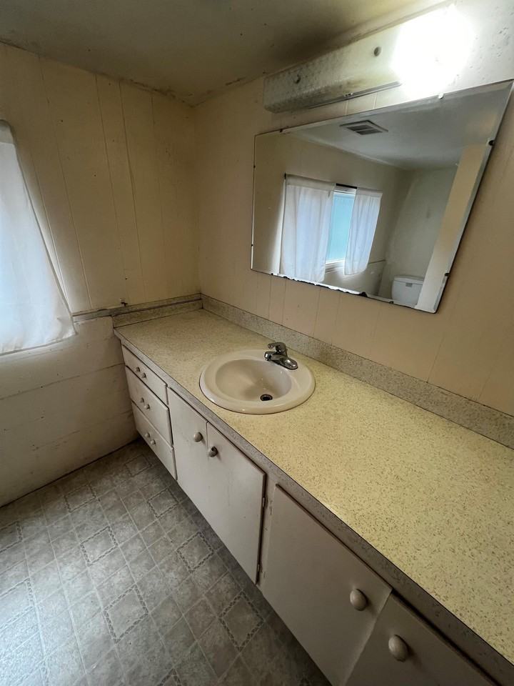 1153 Nevada St #1 - Photo 3 of 18