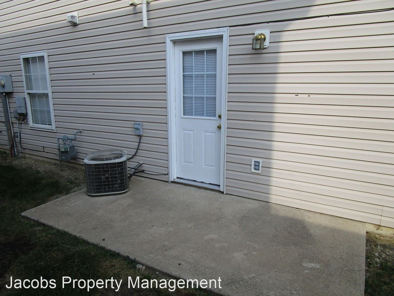 1717-1719 Louise Cir. - Photo 2 of 47