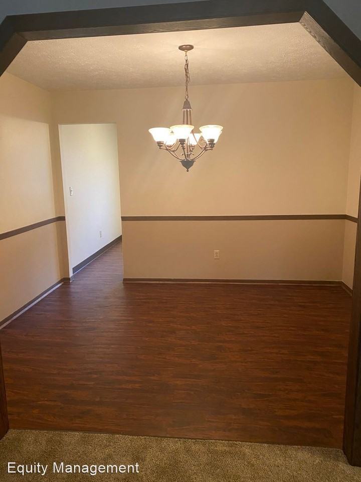 1010 W. Western Reserve Road - Photo 3 of 9