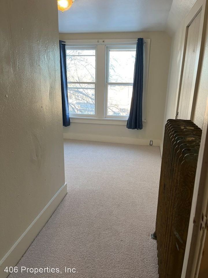 Clarke St Triplex - Photo 3 of 10