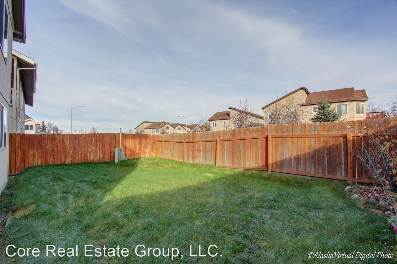 11639 Hummer Bay Loop - Photo 3 of 22