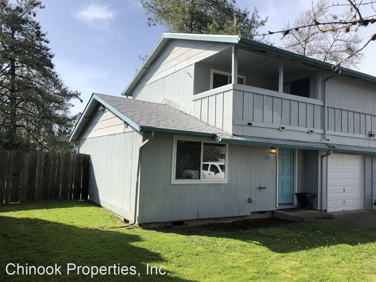 54th St Duplex in Springfield Apartments 260 54th St, Springfield, OR