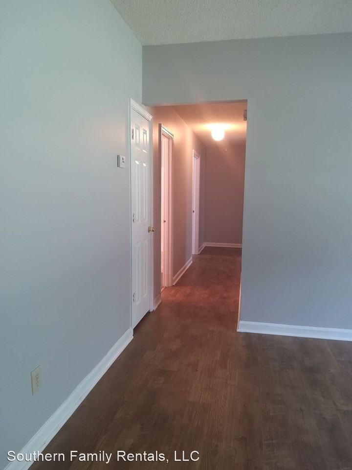 645 Ed Beckham Rd - Photo 3 of 17