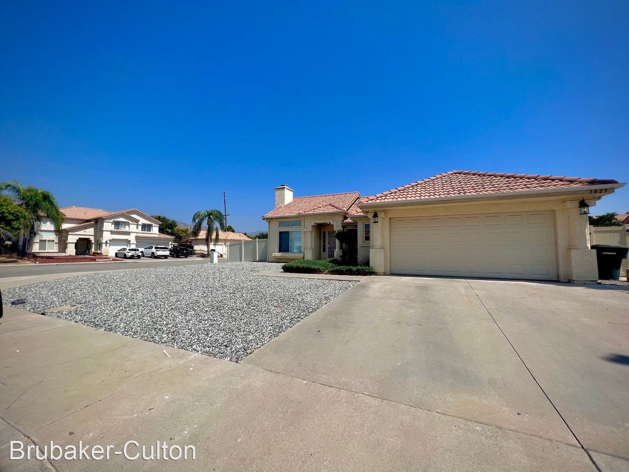 1025 Raven Rd - Photo 2 of 22