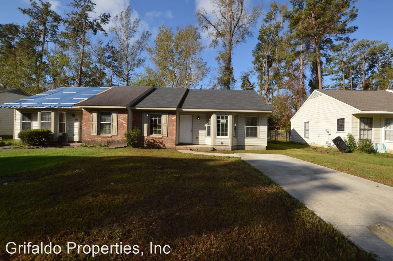 1955 Rolling Ridge Dr - Photo 2 of 16
