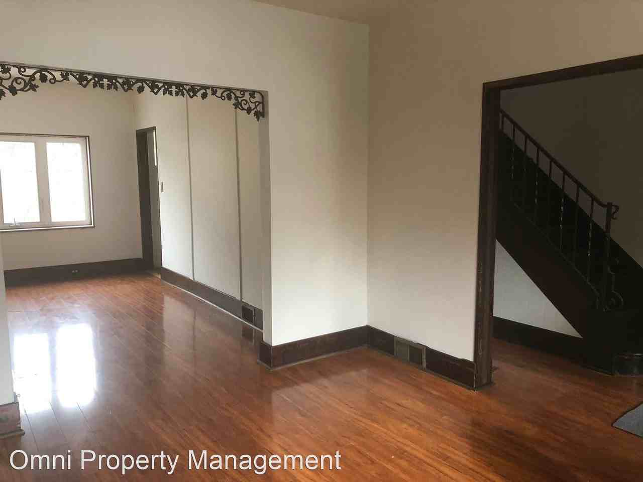 1376 Herman St - Photo 3 of 9