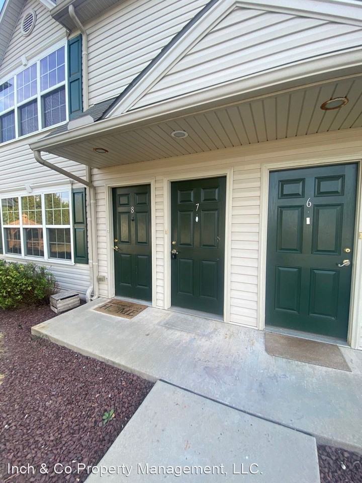 Country Manor Ct. Apartments in Red Lion, PA 17356 Zumper