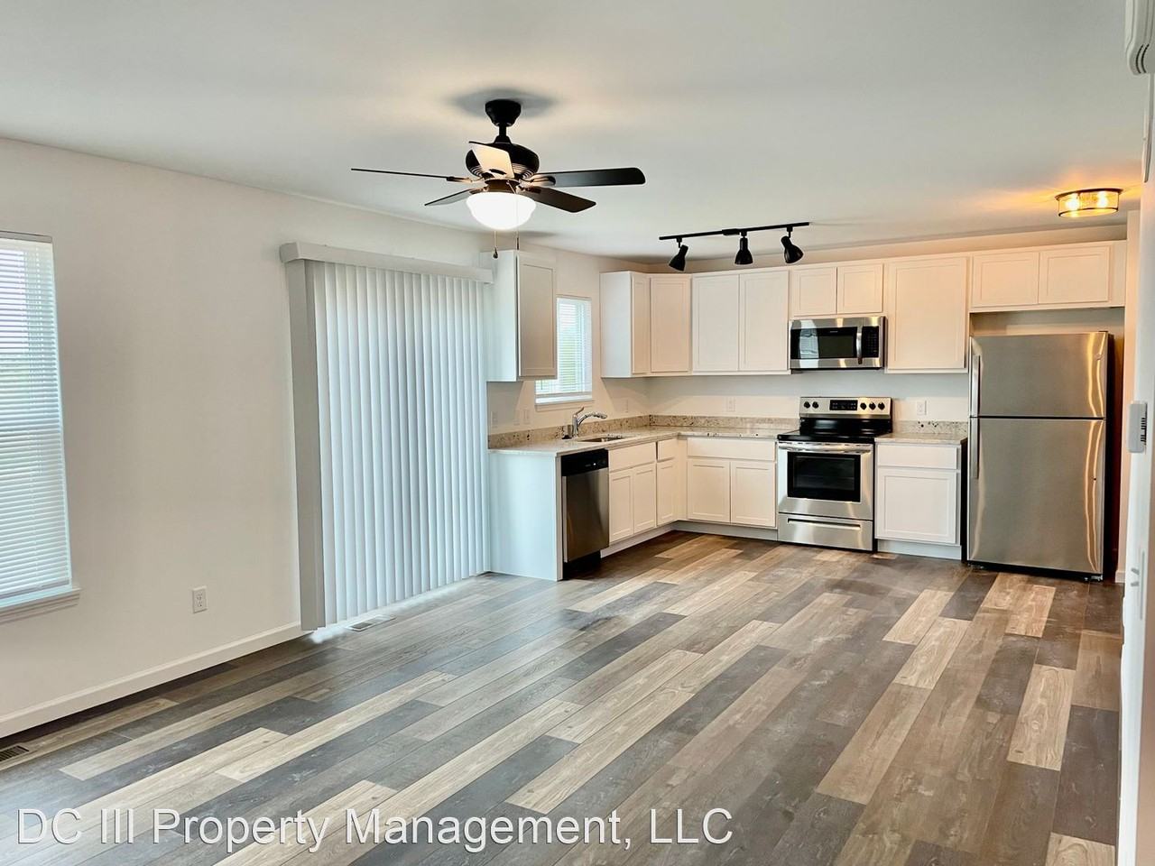 Quail Run Circle Apartments Quail Run Cir, Moscow Mills, MO 63362